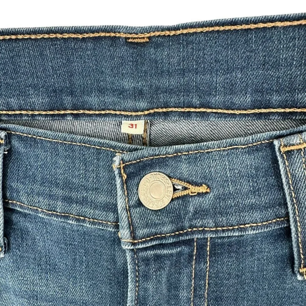 Levi's Wedgie Jeans Medium Wash Size 31 Straight Leg Ankle